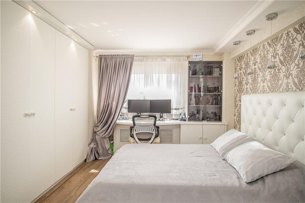 460 Neptune Avenue 14P