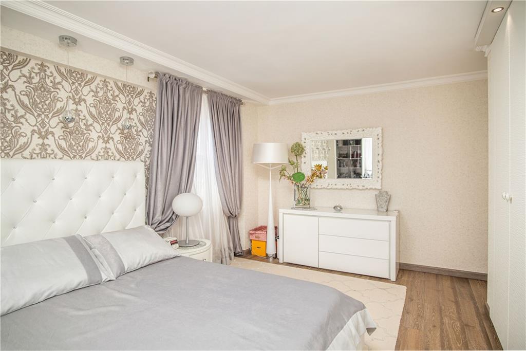 460 Neptune Avenue 14P