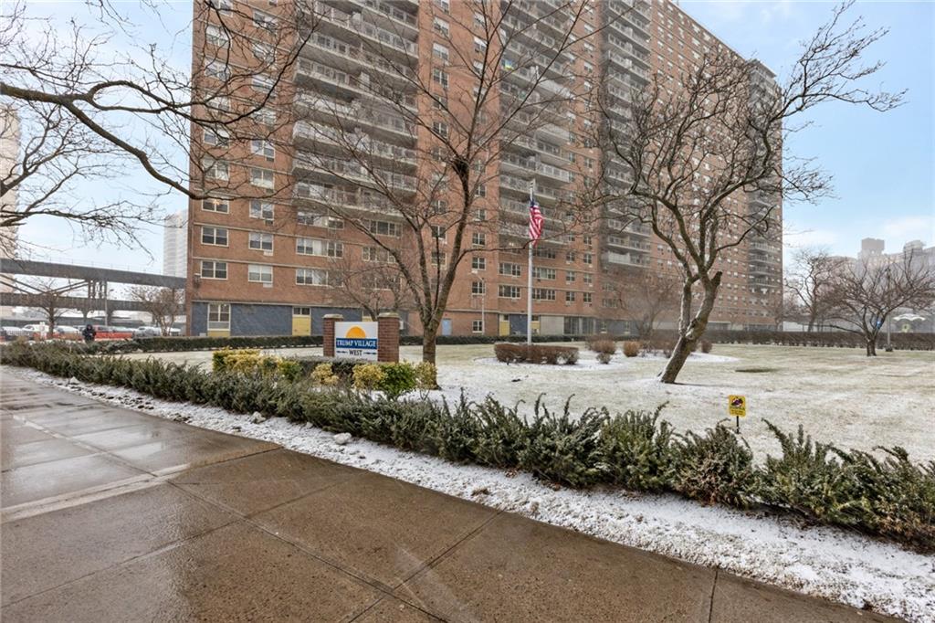 2930 West 5th Street 22G