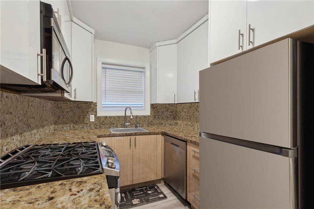 2308 Jerome Avenue