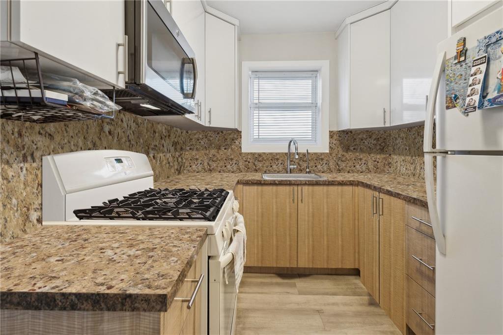 2308 Jerome Avenue