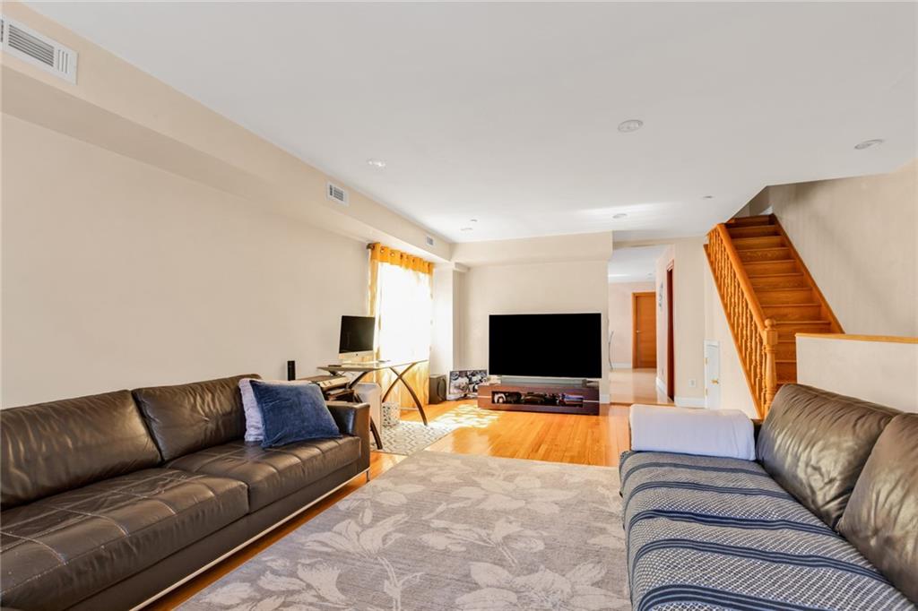 2750 East 28th Street 2B