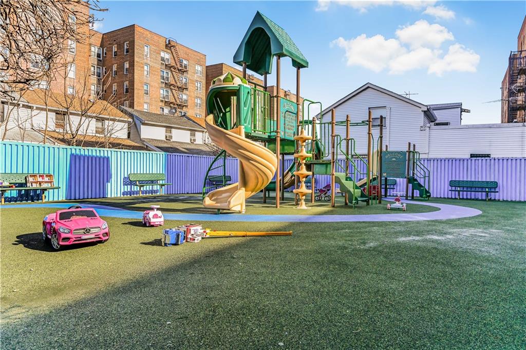 2546 East 13th Street B14