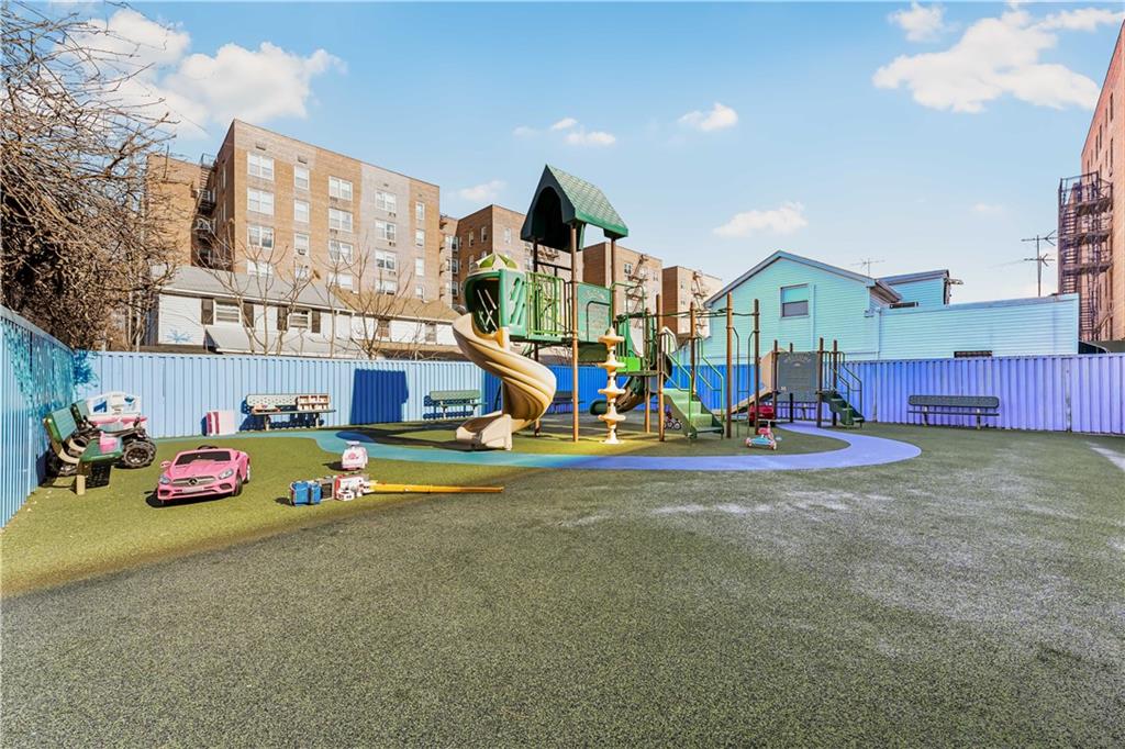 2546 East 13th Street B14