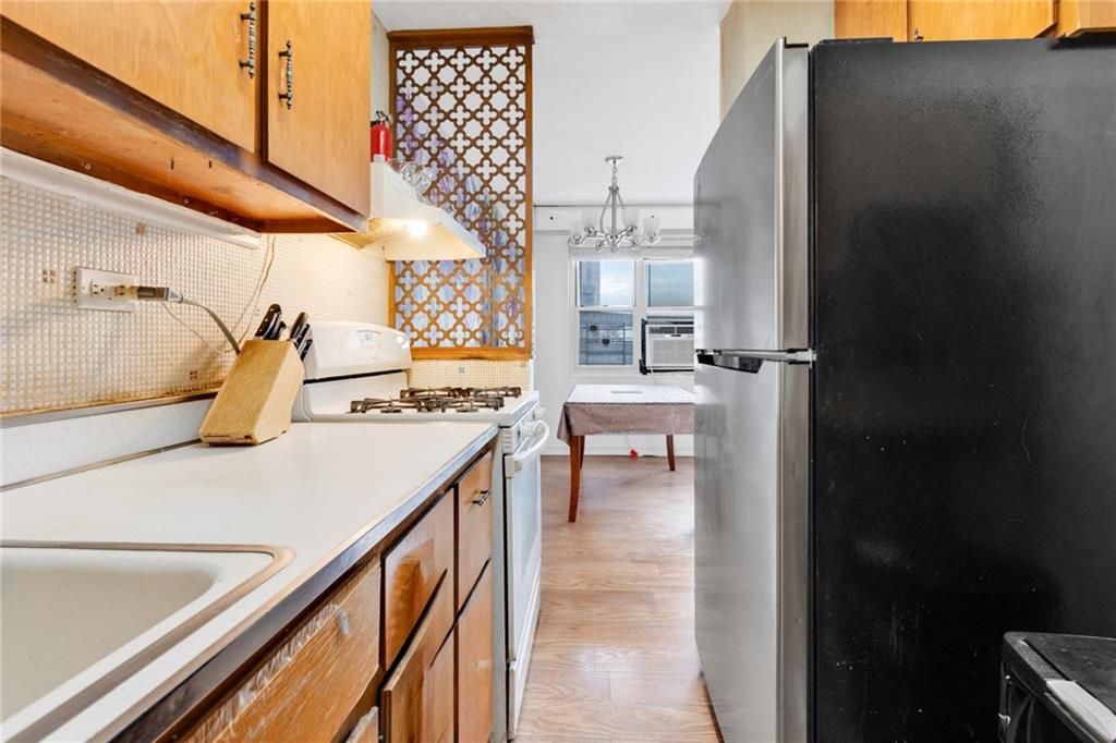 2940 West 5th Street 2B
