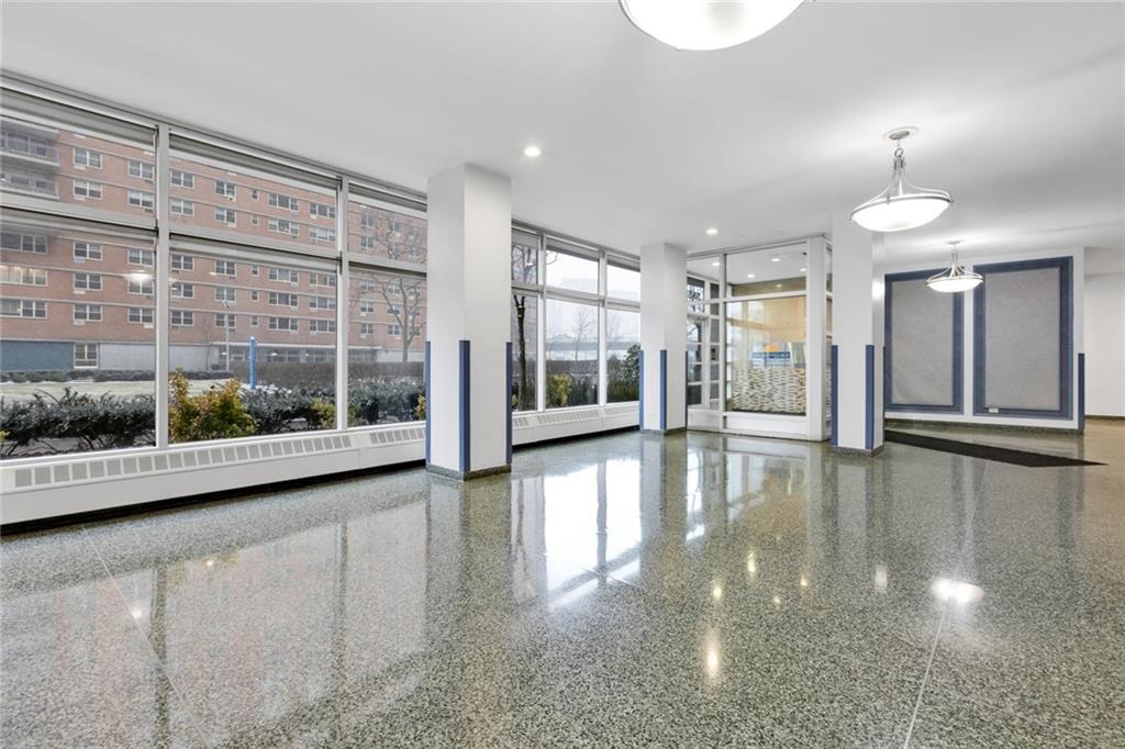 2940 West 5th Street 2B