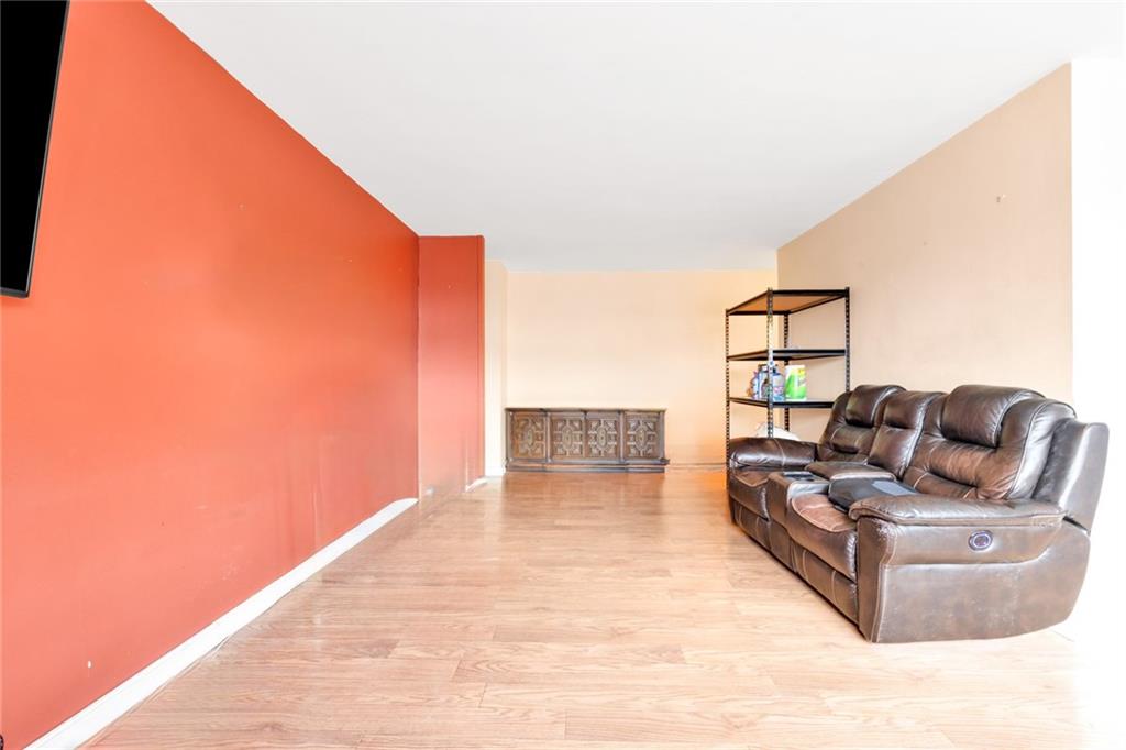 2940 West 5th Street 2B