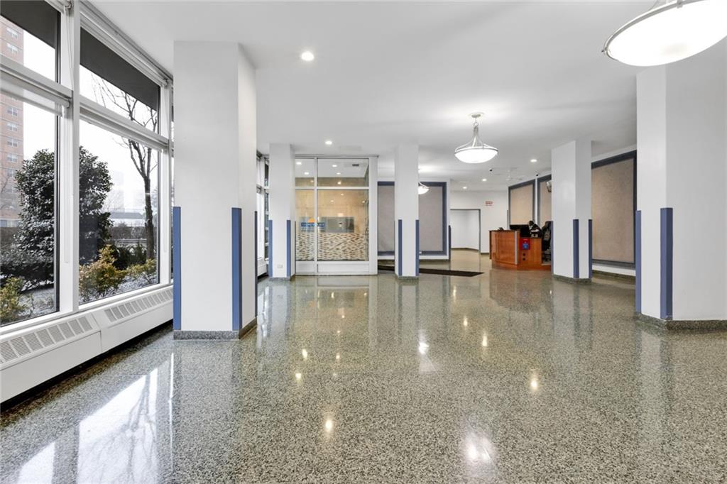 2940 West 5th Street 2B