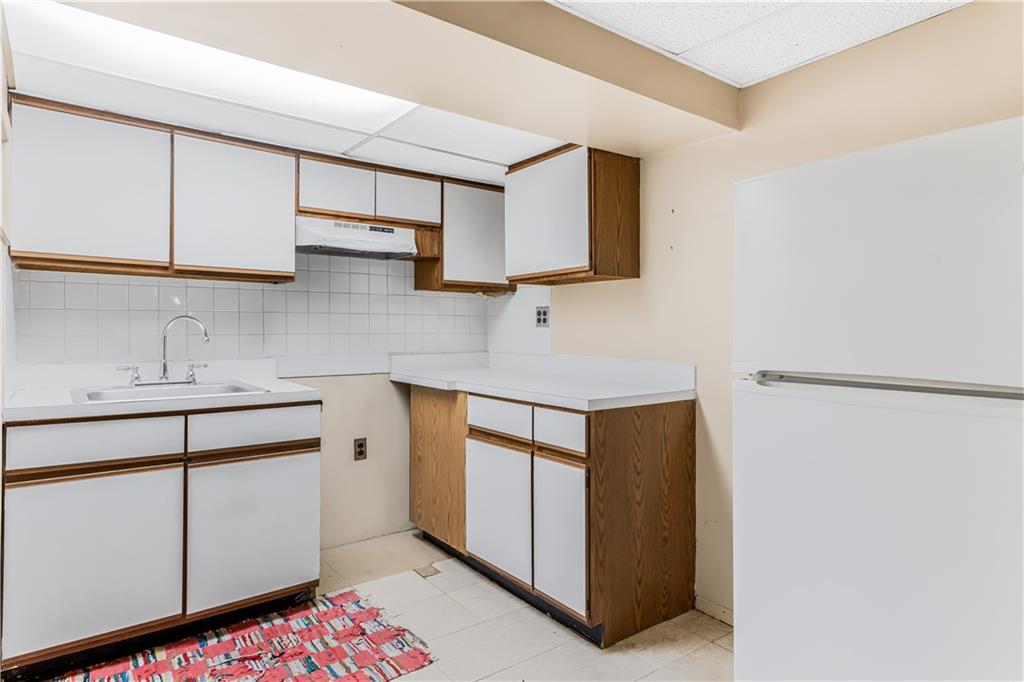 10 Martense Court