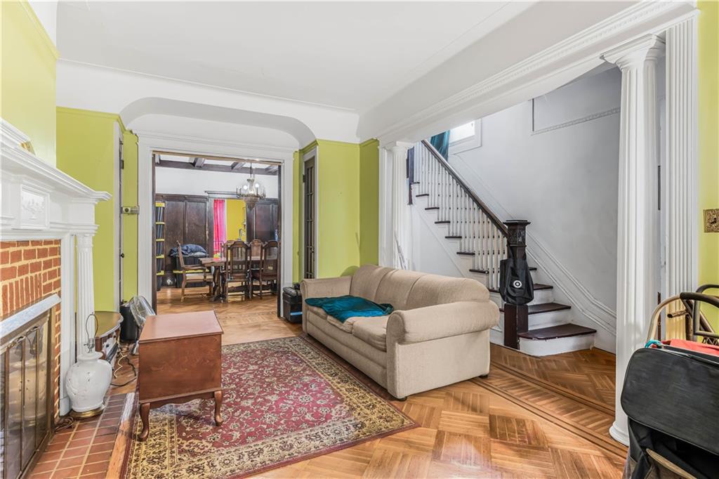 10 Martense Court