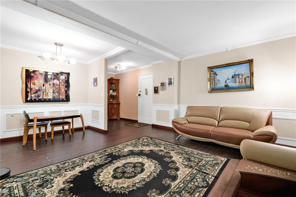 2717 East 28th Street 4E