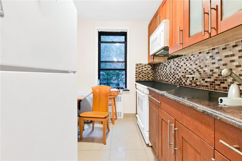 2717 East 28th Street 4E
