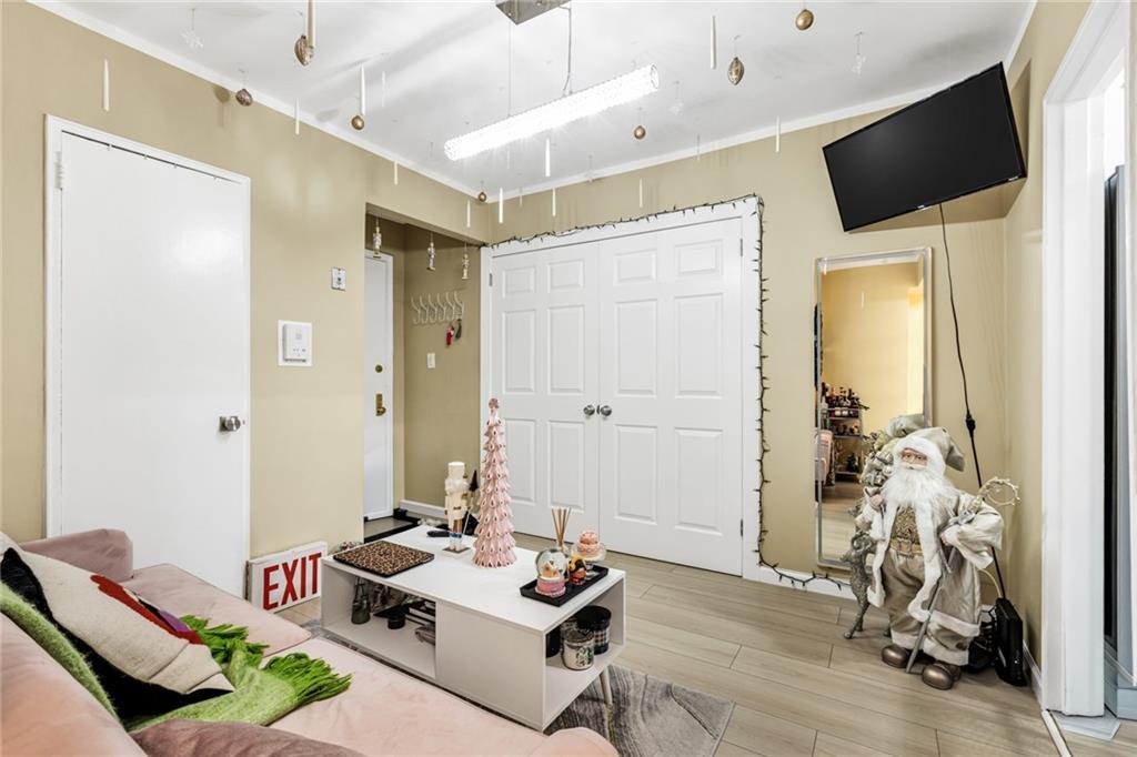 2 West End Avenue 5N
