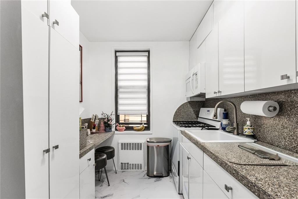 2 West End Avenue 5N
