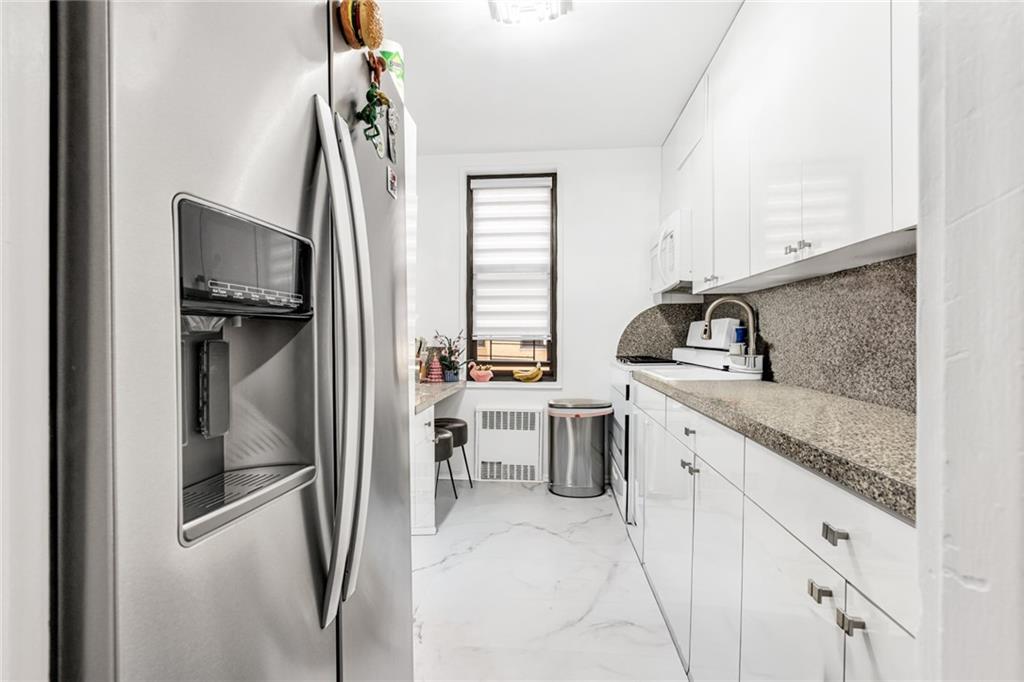 2 West End Avenue 5N