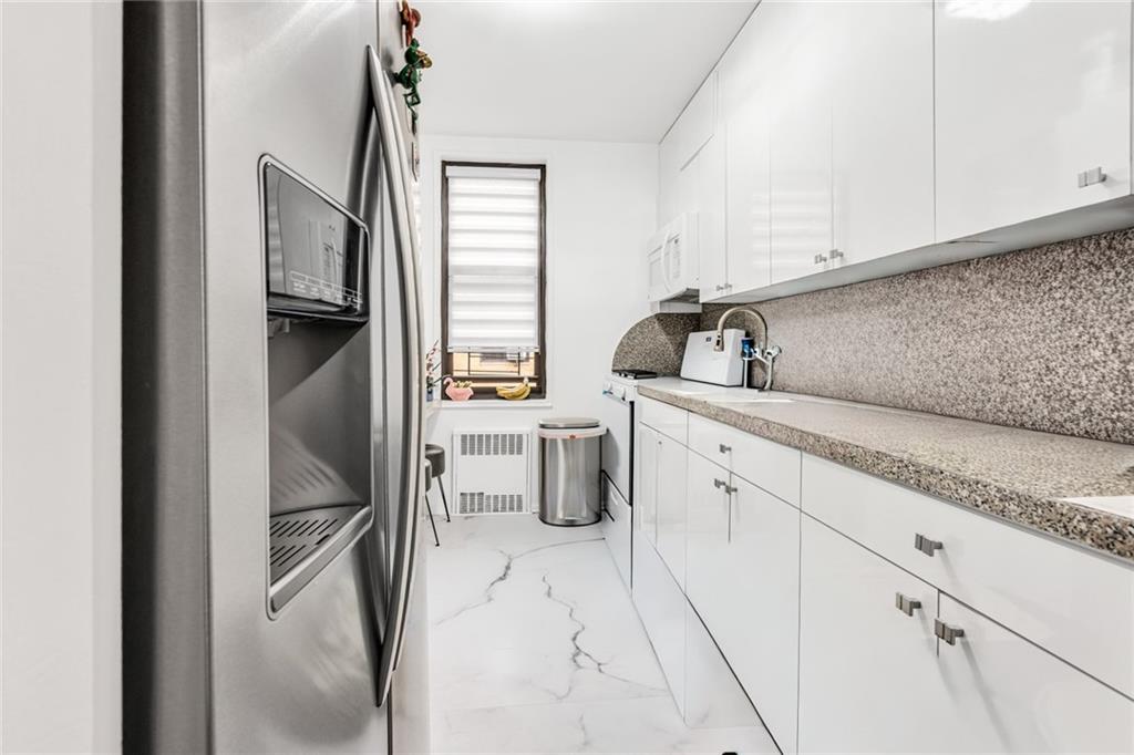 2 West End Avenue 5N