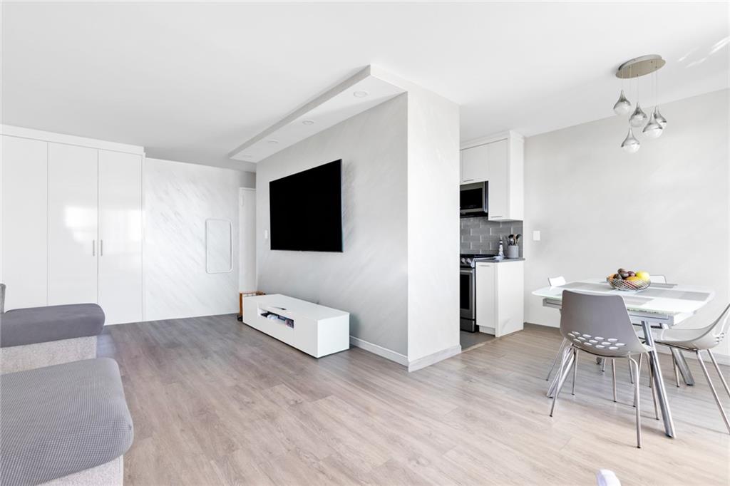 2944 West 5th Street 12O