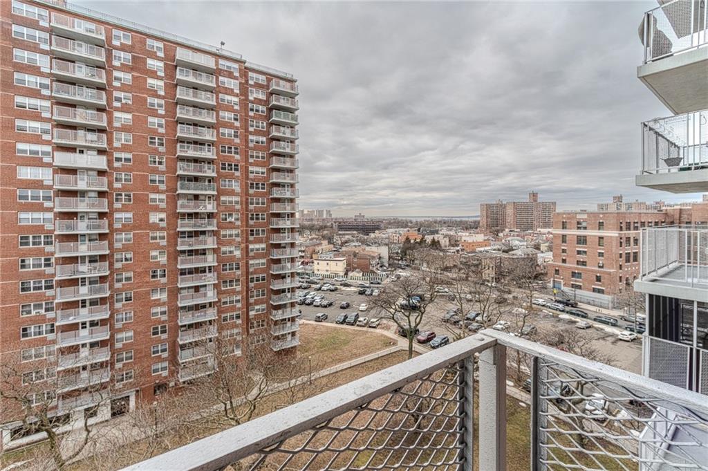2483 West 16th Street 10H