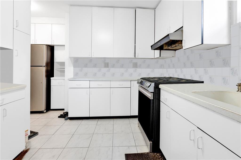 2580 Ocean Parkway 2K