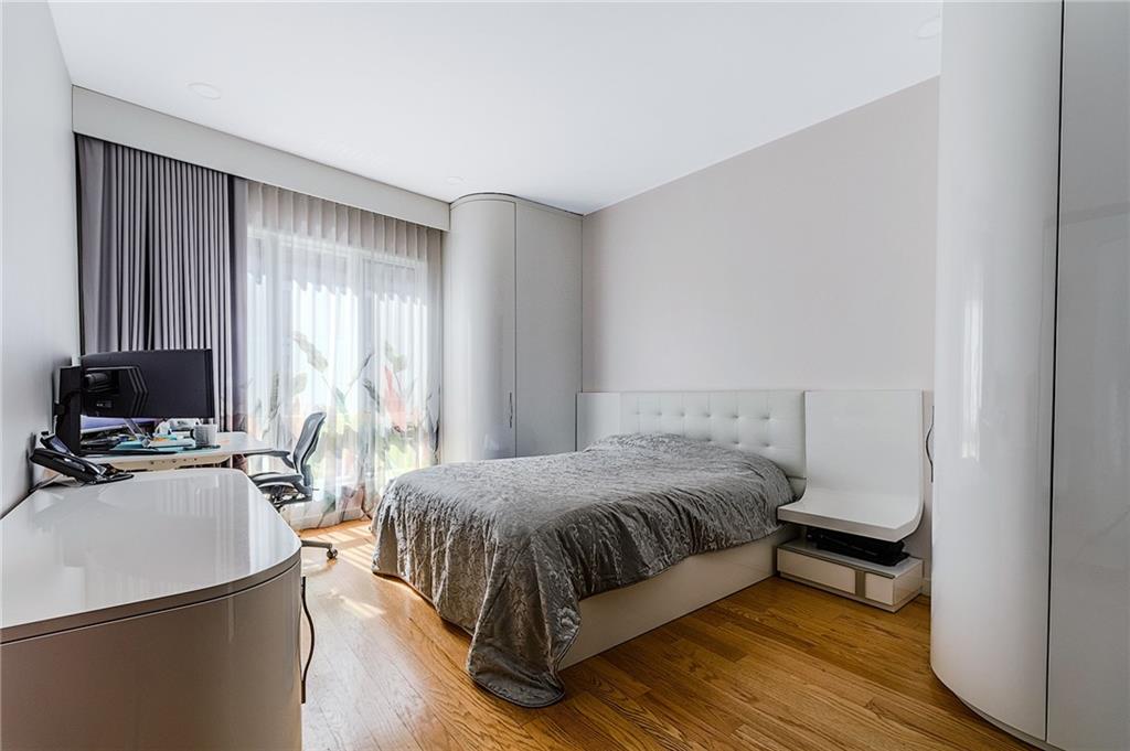 37 West End Avenue 2B