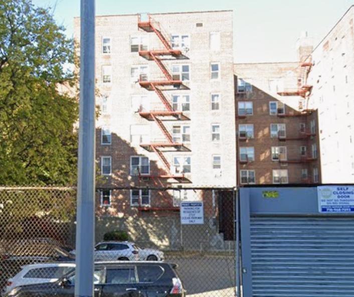 2727 Ocean Parkway D18