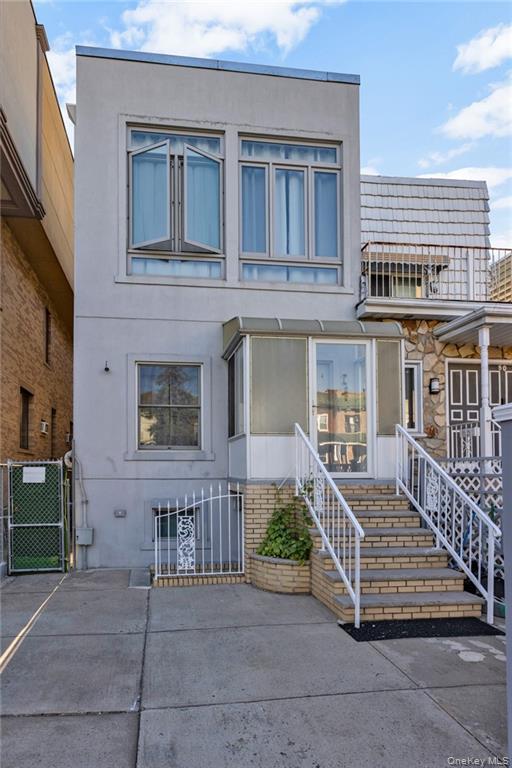 82 W End Avenue