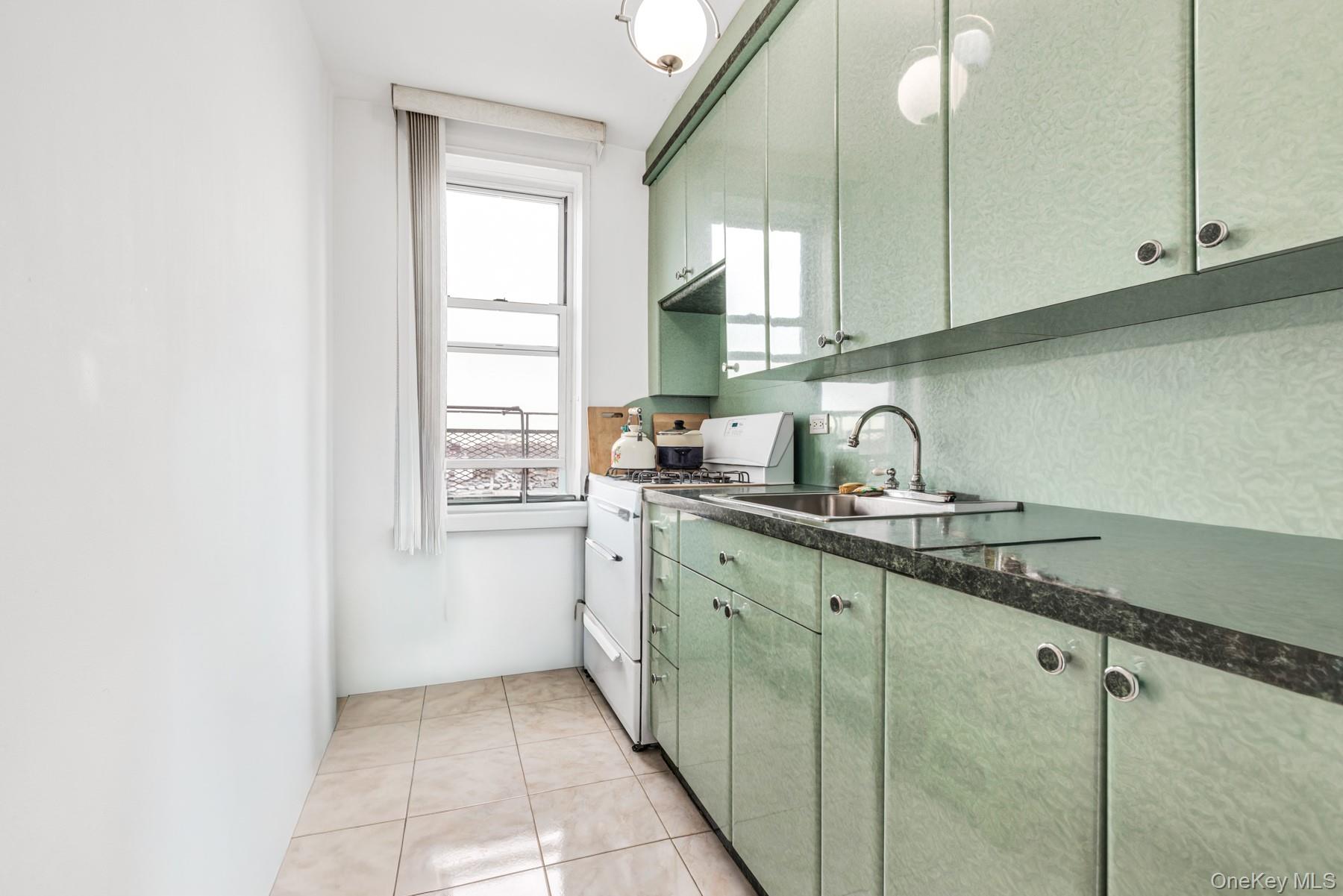 2600 E 21st Street Unit: 7C