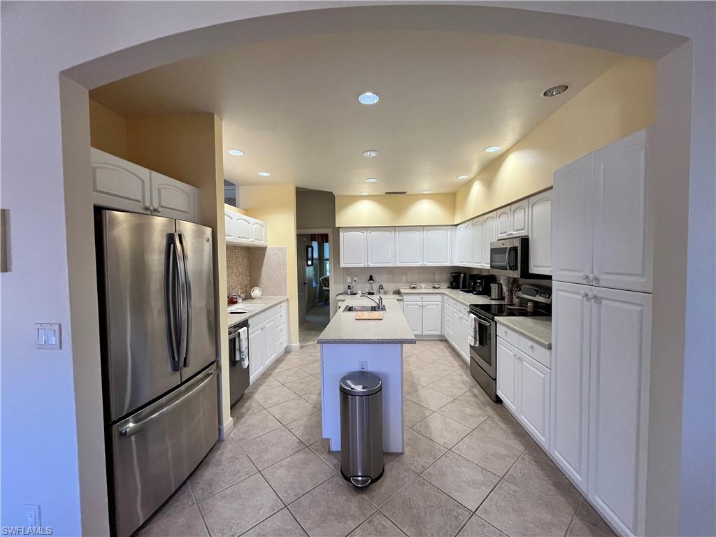 4815 Aston Gardens WAY # 202 Unit: B-202