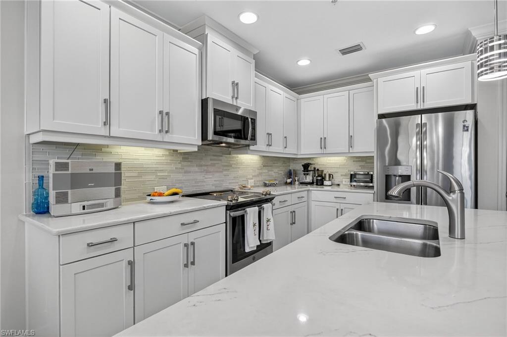 6960 Avalon CIR # 803