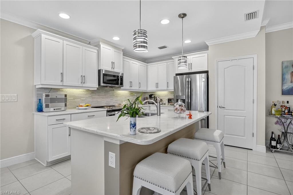 6960 Avalon CIR # 803