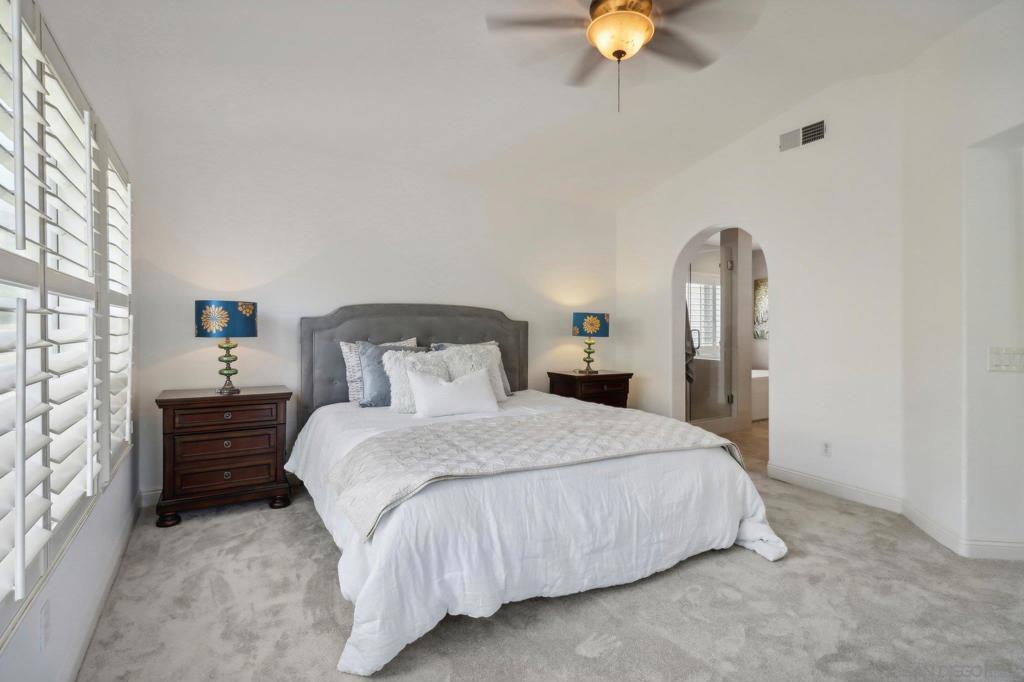 3024 Avenida Ciruela