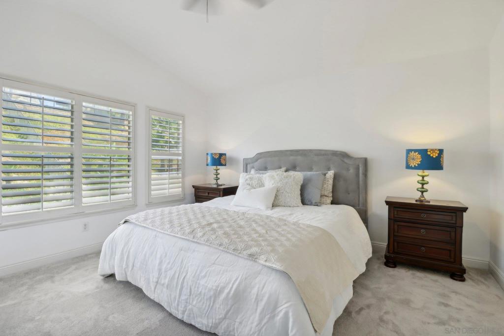 3024 Avenida Ciruela