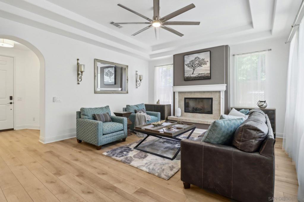 3024 Avenida Ciruela