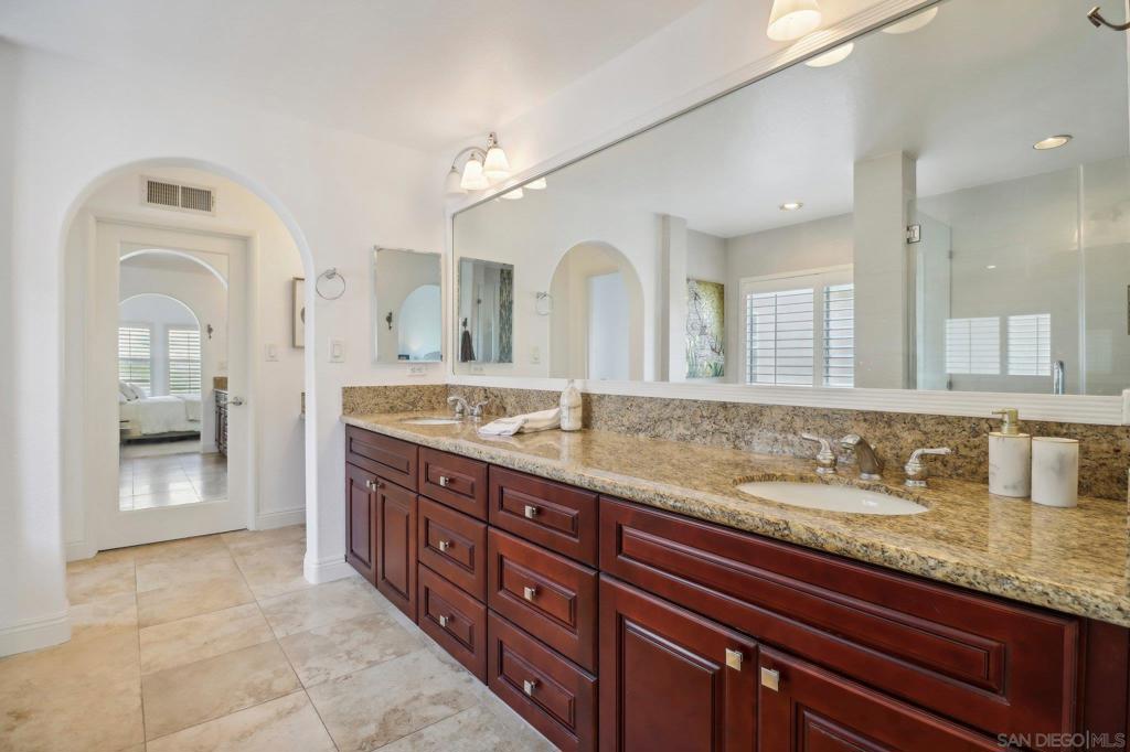 3024 Avenida Ciruela