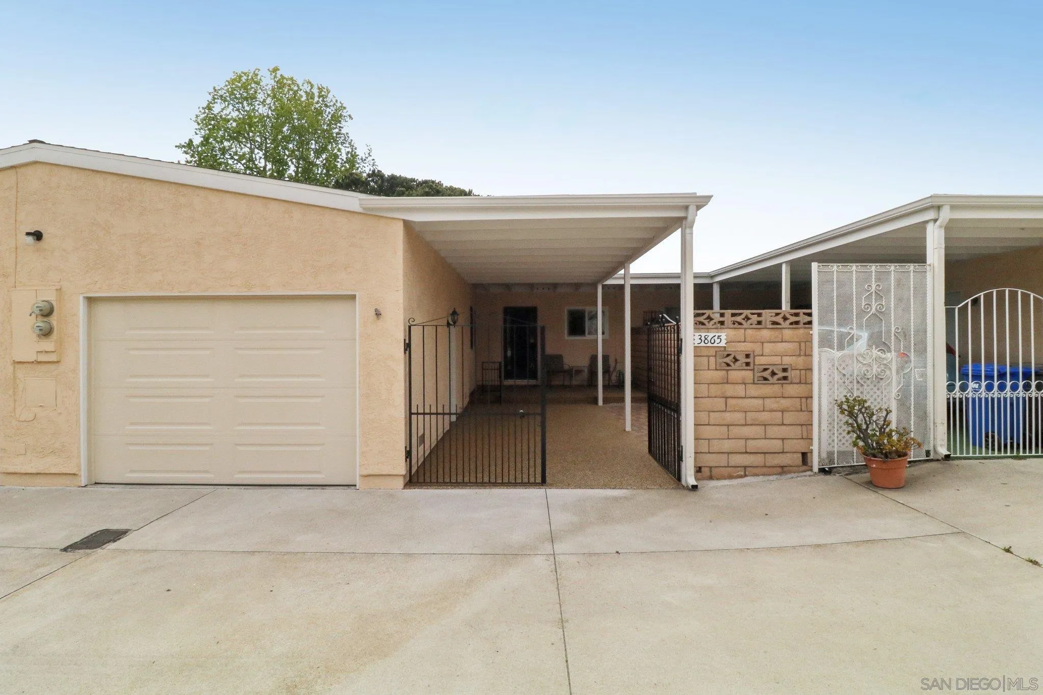 3865 Bay Leaf Way