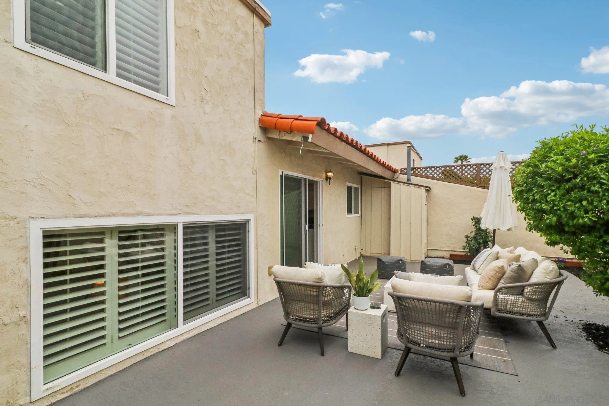 4174 Balboa Way