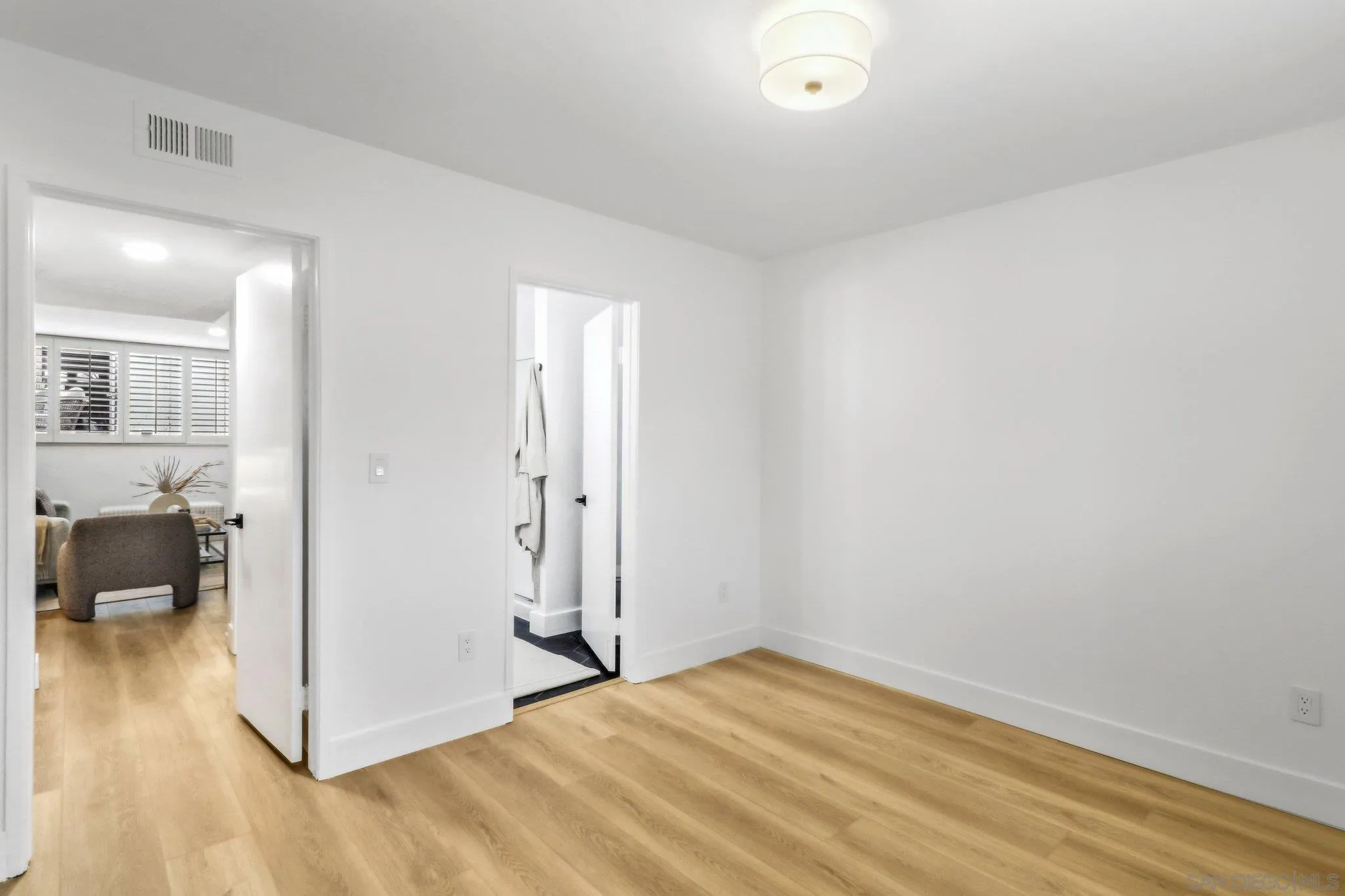 4174 Balboa Way