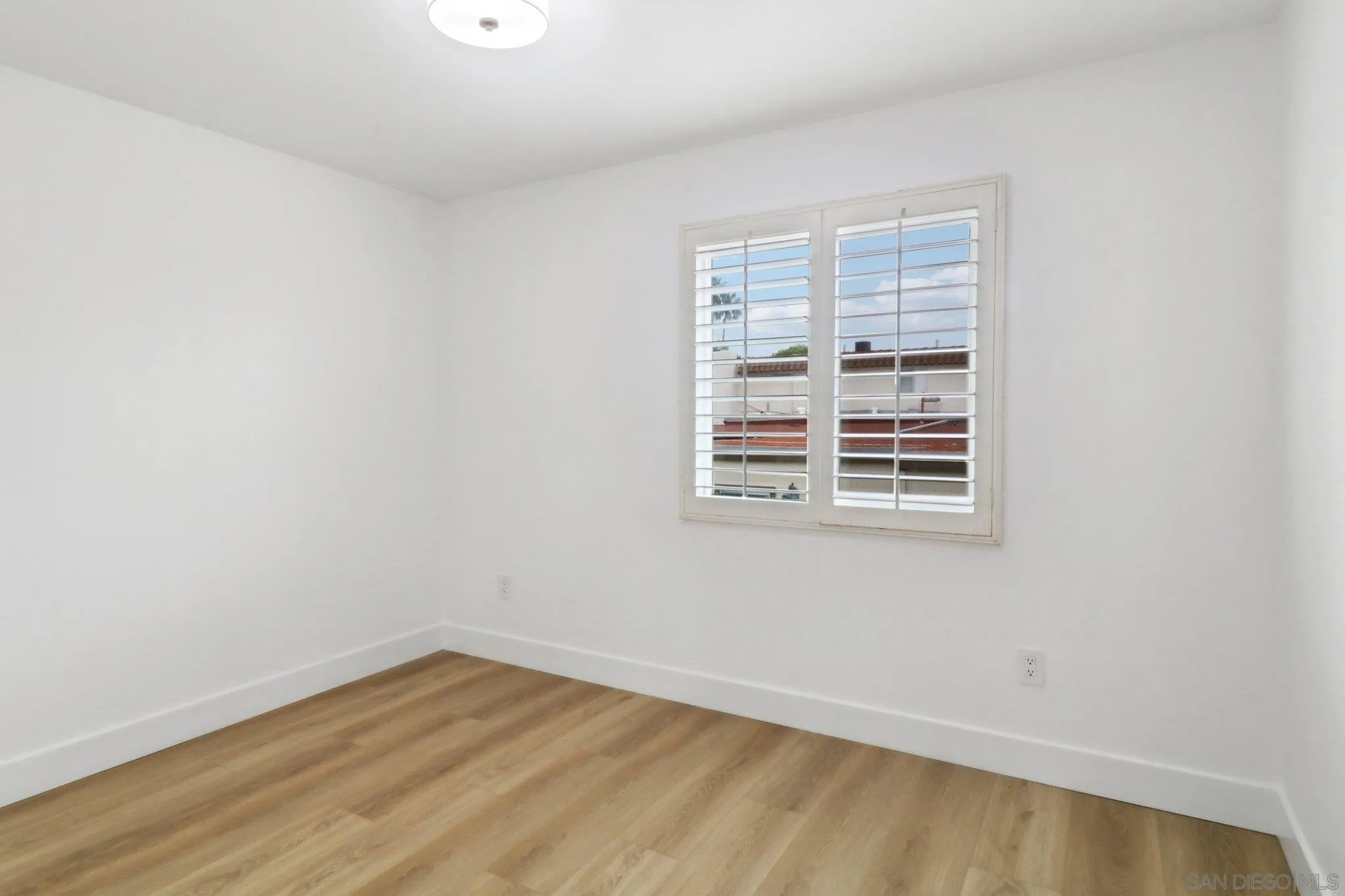 4174 Balboa Way