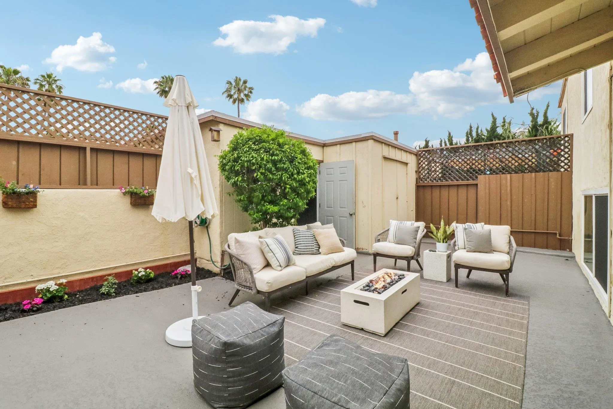 4174 Balboa Way