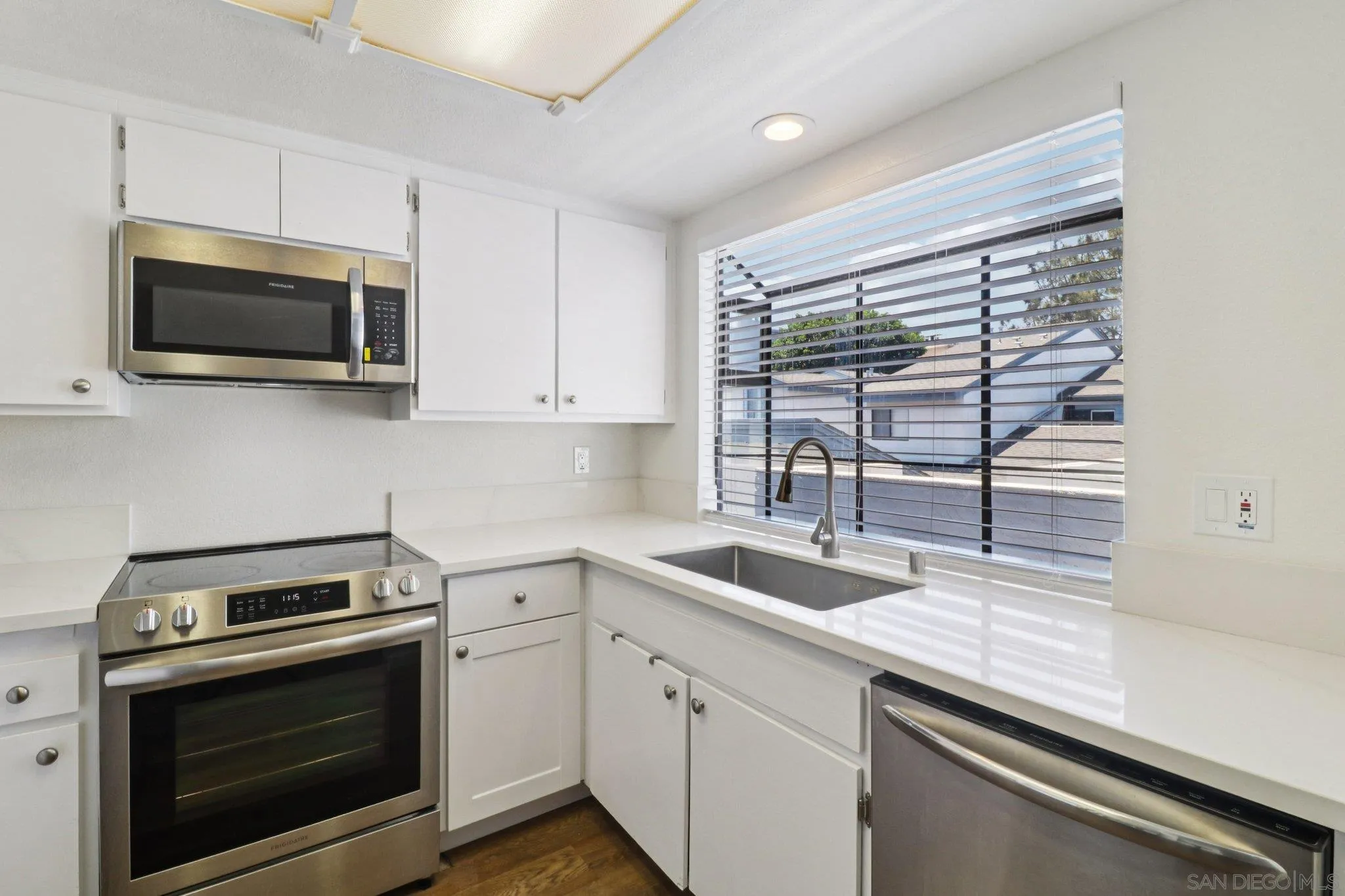 4064 Crystal Dawn Ln Unit 206