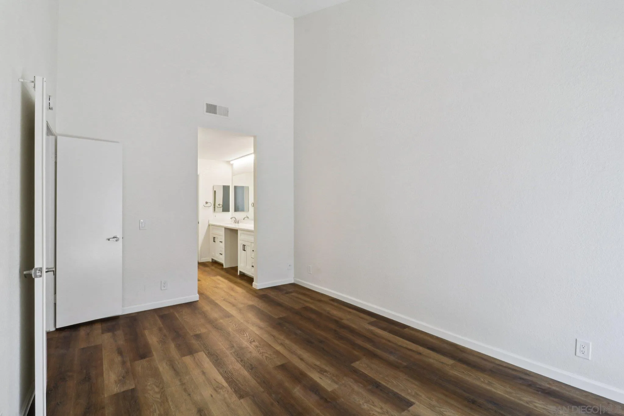 4064 Crystal Dawn Ln Unit 206