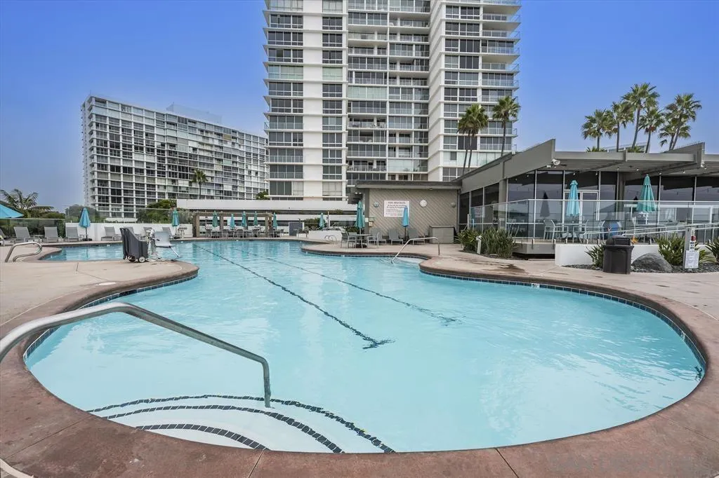 1770 Avenida Del Mundo Unit 102