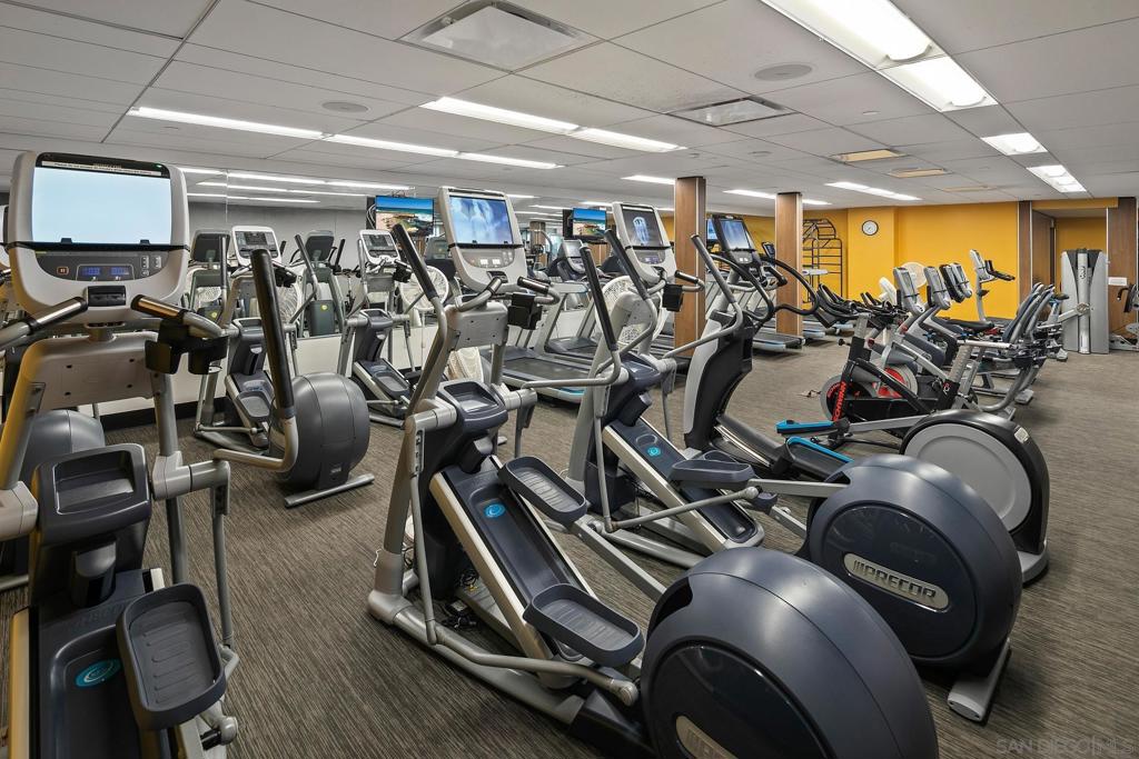 1770 Avenida Del Mundo 102