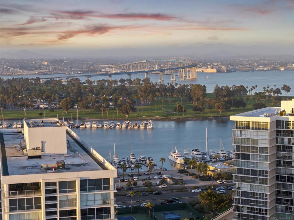 1770 Avenida Del Mundo 102