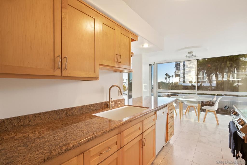 1770 Avenida Del Mundo 102