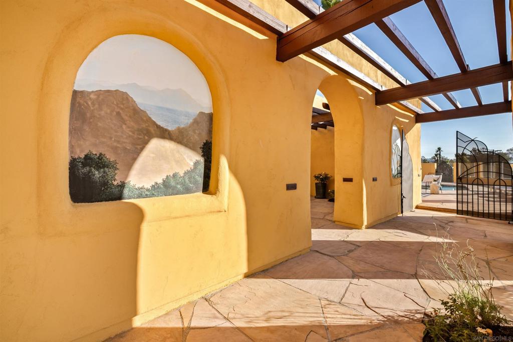 3696 Alta Loma Dr