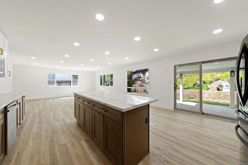 10442 Ken Ln.