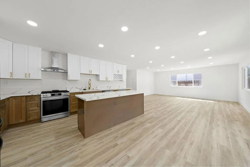 10442 Ken Ln.