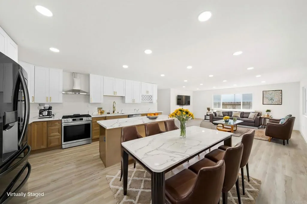 10442 Ken Ln.