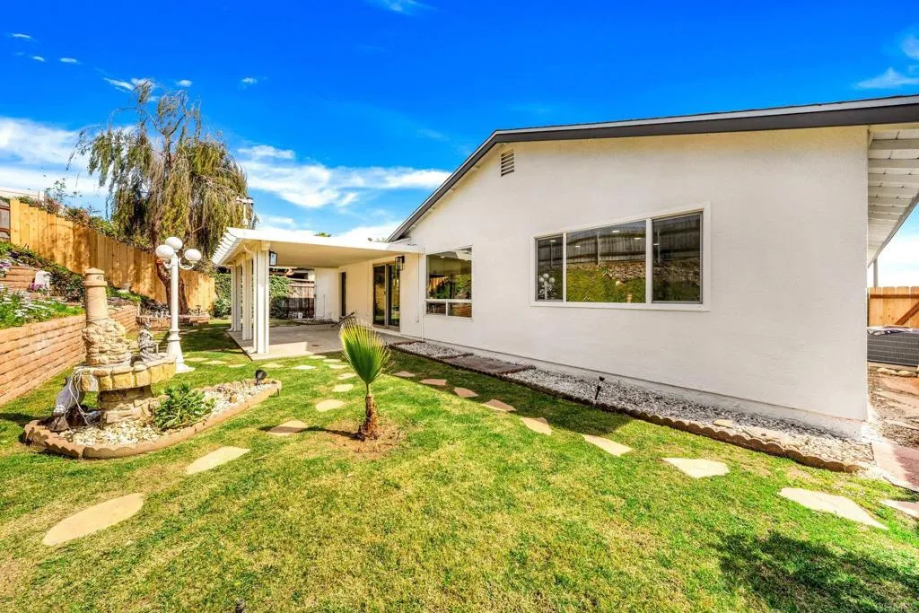 10442 Ken Ln.
